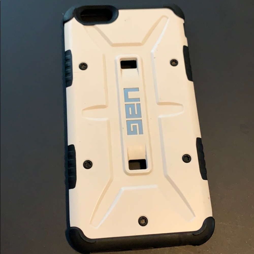 Used good condition -UAG iPhone 6 Plus case